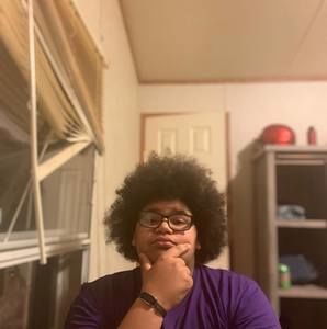 Meet your Posher, Derrick